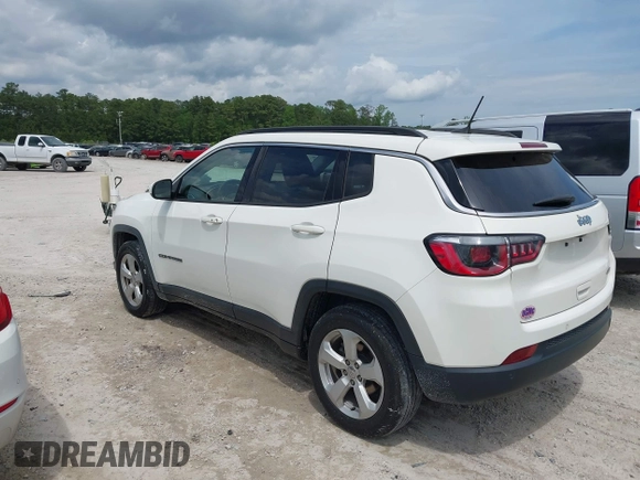 2018 Jeep Compass Latitude with VIN 3C4NJCBB3JT125517, listed as a IAAI auction lot 42132890 with 155,746 mi miles. Bid and sale history available at carsss.com. Image 3.