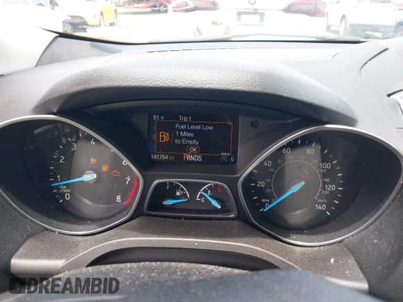 2019 Ford Escape SE z VIN 1FMCU0GD1KUA12322, wystawiony jako IAAI lot #42232033 z przebiegiem 141 764 mil mil oraz . Historia ofert i sprzedaży dostępna na DreamBid. Obrazek 7.