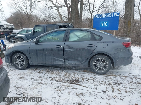 2022 Kia Forte LXS with VIN 3KPF24ADXNE435362, listed as a IAAI auction lot 41624362 with 54,930 mi miles and . Bid and sale history available at DreamBid. Image 14.
