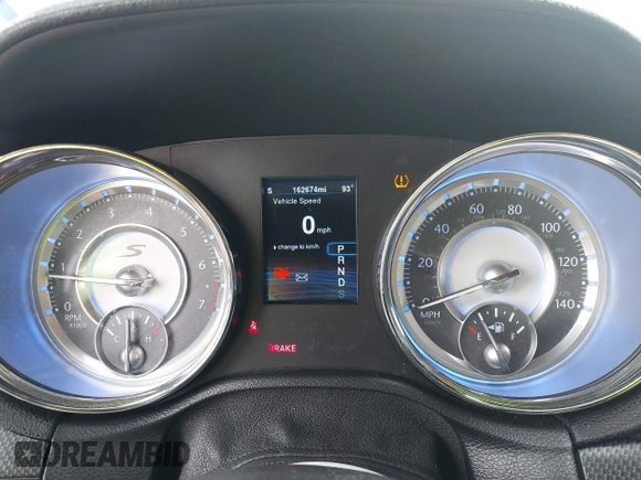 2014 Chrysler 300 S with VIN 2C3CCAGG5EH201509, listed as a IAAI auction lot 42292680 with 162,674 mi miles and . Bid and sale history available at DreamBid. Image 7.