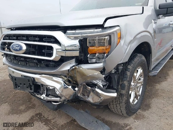 2021 Ford F-150 XL with VIN 1FTFW1E85MKD41725, listed as a IAAI auction lot 41631794 with 52,049 mi miles. Bid and sale history available at carsss.com. Image 6.