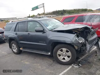 2004 Toyota 4Runner Limited with VIN JTEBU17R648015788, listed as a IAAI auction lot 41555422 with 157,961 mi miles. Bid and sale history available at carsss.com. Image 1.