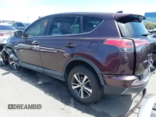 2018 Toyota RAV4 XLE z VIN 2T3WFREV2JW468231, wystawiony jako IAAI lot #42288978 z przebiegiem 109 779 mil mil oraz . Historia ofert i sprzedaży dostępna na DreamBid. Obrazek 3.