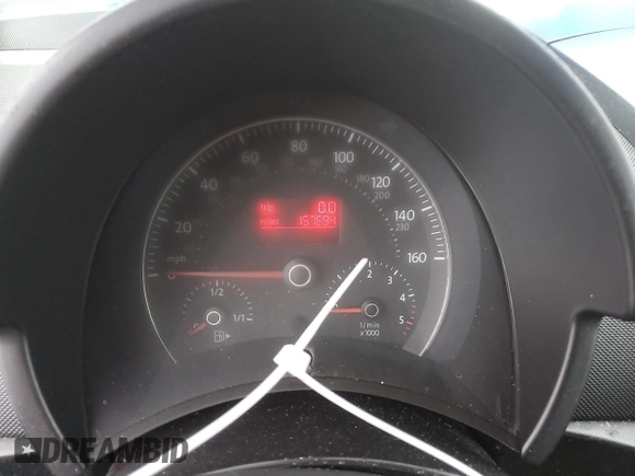 2006 Volkswagen Beetle with VIN 3VWSR31C26M408897, listed as a Copart auction lot 73215334 with 157,594 mi miles and Salvage title. Bid and sale history available at DreamBid. Image 9.