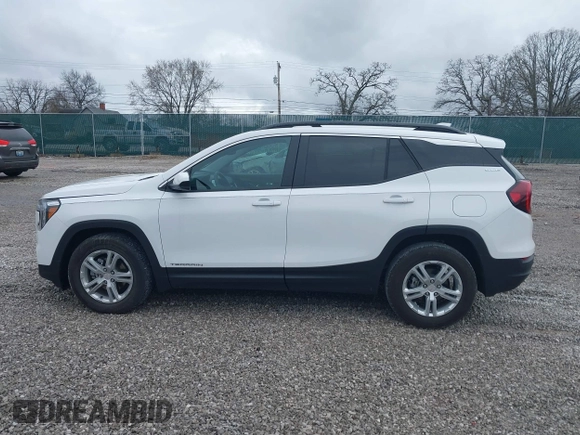 2024 GMC Terrain SLE z VIN 3GKALMEG4RL117903, wystawiony jako IAAI lot #41718454 z przebiegiem 3 408 mil mil oraz . Historia ofert i sprzedaży dostępna na DreamBid. Obrazek 14.