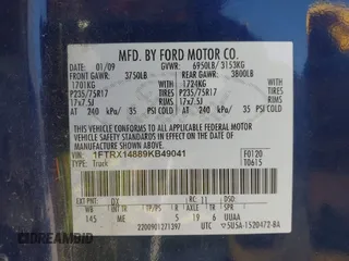 2009 Ford F-150 STX with VIN 1FTRX14889KB49041, listed as a IAAI auction lot 41925348 with 105,253 mi miles. Bid and sale history available at carsss.com. Image 9.