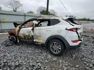 2018 Hyundai Tucson SEL with VIN KM8J3CA42JU737690, listed as a Copart auction lot 52024485 with 0 mi miles and Non Repairable. Bid and sale history available at carsss.com. Image 2.