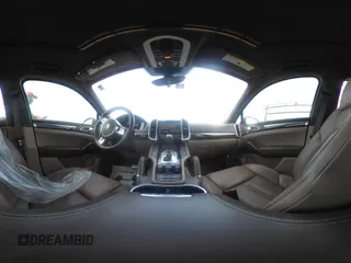 2012 Porsche Cayenne Turbo с VIN WP1AC2A29CLA80486, выставлен на аукционе IAAI как лот 42324263 с пробегом 106 588 миль миль и . История ставок и продаж доступна на DreamBid. Изображение 18.