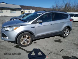 2016 Ford Escape SE с VIN 1FMCU9G97GUB51538, выставлен на аукционе Copart как лот 88294215 с пробегом 109 854 миль миль и Списание • Salvage title. История ставок и продаж доступна на DreamBid. Изображение 1.