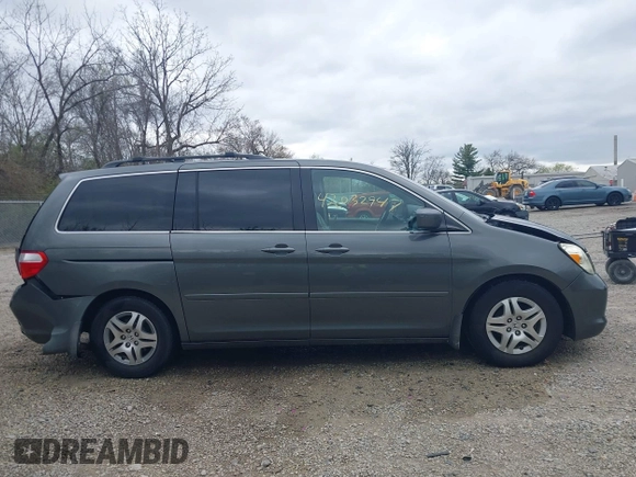 2007 Honda Odyssey EX-L with VIN 5FNRL38767B406636, listed as a IAAI auction lot 42032947 with 228,139 mi miles and . Bid and sale history available at carsss.com. Image 13.