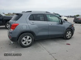 2019 Chevrolet Trax LT with VIN KL7CJLSB8KB931263, listed as a Copart auction lot 50963105 with 104,969 mi miles and Salvage Title. Bid and sale history available at carsss.com. Image 3.