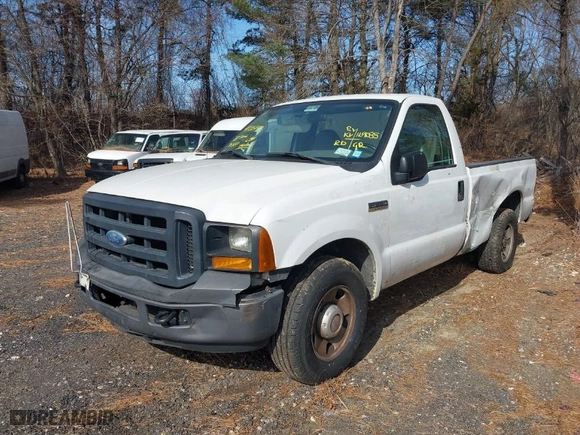 2007 Ford Super Duty F-350 SRW XL with VIN 1FTSF30577EB47854, listed as a IAAI auction lot 41735497 with NaN miles. Bid and sale history available at carsss.com. Image 2.