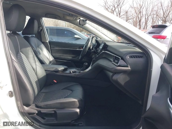 2021 Toyota Camry SE Nightshade with VIN 4T1G11AK4MU487974, listed as a IAAI auction lot 41490576 with 79,010 mi miles. Bid and sale history available at carsss.com. Image 5.