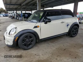 2013 MINI Hardtop z VIN WMWSU3C51DT691076, wystawiony jako Copart lot #48066455 z przebiegiem 143 002 mil mil oraz Szkoda całkowita • Salvage title. Historia ofert i sprzedaży dostępna na DreamBid. Obrazek 1.