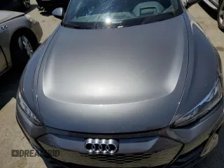 2022 Audi e-tron GT Prestige z VIN WAUDJBFW9N7004503, wystawiony jako Copart lot #57742104 z przebiegiem 27 457 mil mil oraz Szkody całkowita. Historia ofert i sprzedaży dostępna na DreamBid. Obrazek 11.