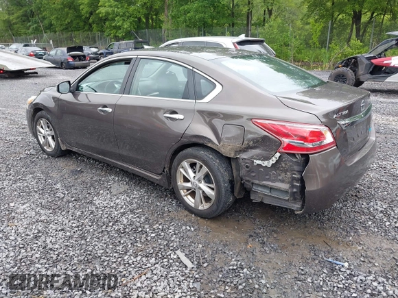 2013 Nissan Altima SL with VIN 1N4AL3AP0DC188652, listed as a IAAI auction lot 42497950 with 154,316 mi miles and . Bid and sale history available at DreamBid. Image 3.