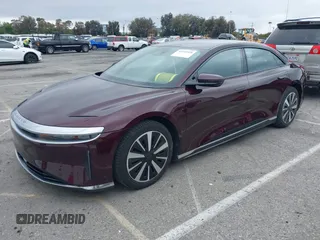 2023 Lucid Air Pure z VIN 50EA1PFA4PA006331, wystawiony jako IAAI lot #42213426 z przebiegiem 13 287 mil mil oraz . Historia ofert i sprzedaży dostępna na DreamBid. Obrazek 20.