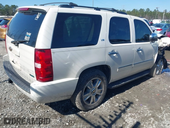 2010 Chevrolet Tahoe LTZ z VIN 1GNUCCE01AR184758, wystawiony jako IAAI lot #41577674 z przebiegiem 245 352 mil mil oraz . Historia ofert i sprzedaży dostępna na DreamBid. Obrazek 4.