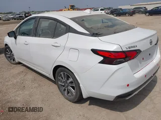 2021 Nissan Versa SV with VIN 3N1CN8EV6ML859896, listed as a IAAI auction lot 42061688 with 92,090 mi miles. Bid and sale history available at carsss.com. Image 3.