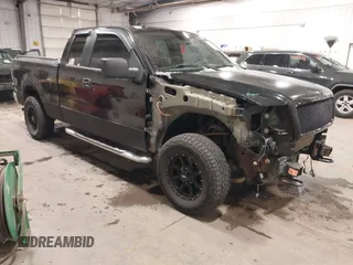 2006 Ford F-150 XLT with VIN 1FTPX14V66NB67190, listed as a IAAI auction lot 41152278 with 260,036 mi miles. Bid and sale history available at carsss.com. Image 1.
