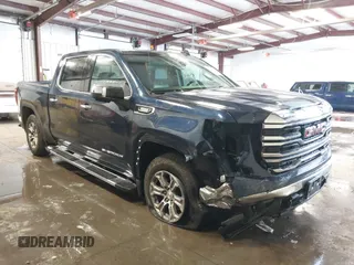 2023 GMC Sierra 1500 SLT z VIN 3GTUUDE8XPG250332, wystawiony jako IAAI lot #41573099 z przebiegiem 45 272 mil mil oraz . Historia ofert i sprzedaży dostępna na DreamBid. Obrazek 1.