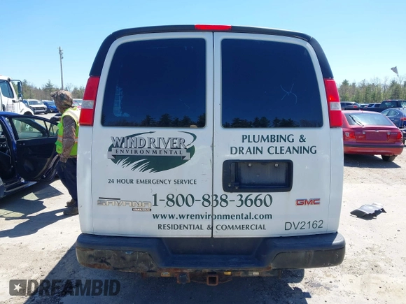 2016 GMC Savana Cargo with VIN 1GTW7AFF4G1182927, listed as a IAAI auction lot 42166124 with 338,197 mi miles. Bid and sale history available at carsss.com. Image 17.