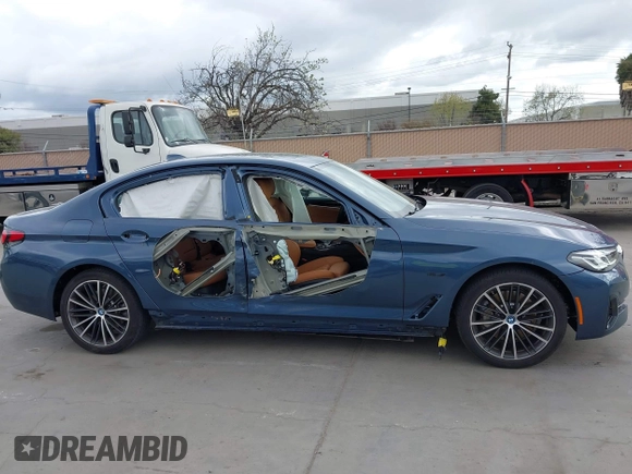 2023 BMW 5 Series 530e z VIN WBA13AG07PCL21918, wystawiony jako IAAI lot #41890108 z przebiegiem 20 790 mil mil oraz . Historia ofert i sprzedaży dostępna na DreamBid. Obrazek 14.