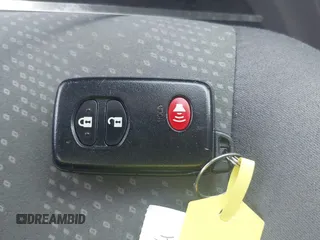 2012 Toyota Prius Two z VIN JTDZN3EU1C3037759, wystawiony jako IAAI lot #42437393 z przebiegiem 168 822 mil mil oraz . Historia ofert i sprzedaży dostępna na DreamBid. Obrazek 11.