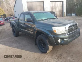 2009 Toyota Tacoma with VIN 5TEUU42N99Z649654, listed as a IAAI auction lot 41796246 with 229,052 mi miles. Bid and sale history available at carsss.com. Image 1.