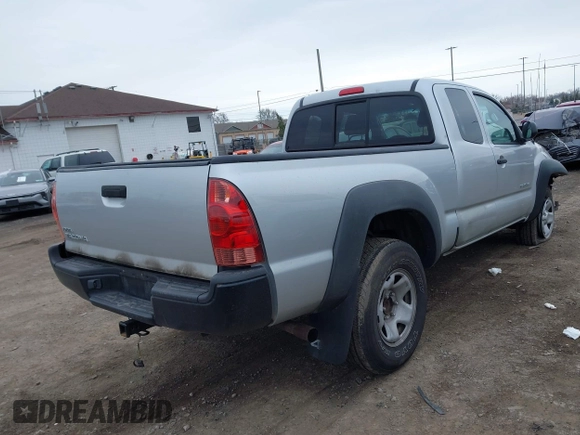 2006 Toyota Tacoma with VIN 5TEUX42N66Z233581, listed as a IAAI auction lot 41897141 with 153,117 mi miles and . Bid and sale history available at DreamBid. Image 4.