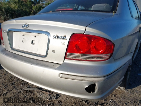2004 Hyundai Sonata GLS with VIN KMHWF35H34A011658, listed as a IAAI auction lot 41605017 with 151,332 mi miles and . Bid and sale history available at DreamBid. Image 6.
