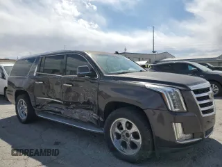 2015 Cadillac Escalade ESV Luxury z VIN 1GYS4SKJ7FR595474, wystawiony jako Copart lot #53908535 z przebiegiem 62 337 mil mil oraz Szkoda całkowita • Salvage title. Historia ofert i sprzedaży dostępna na DreamBid. Obrazek 4.