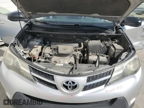 2015 Toyota RAV4 LE with VIN JTMBFREV5FD164524, listed as a Copart auction lot 61416385 with 185,933 mi miles and Salvage title. Bid and sale history available at DreamBid. Image 12.