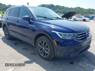 2022 Volkswagen Tiguan SE z VIN 3VV2B7AX7NM135263, wystawiony jako IAAI lot #42632738 z przebiegiem 35 378 mil mil oraz . Historia ofert i sprzedaży dostępna na DreamBid. Obrazek 1.