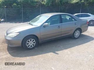 2005 Toyota Camry LE z VIN 4T1BE30K85U532198, wystawiony jako IAAI lot #42409116 z przebiegiem 195 153 mil mil oraz . Historia ofert i sprzedaży dostępna na DreamBid. Obrazek 2.