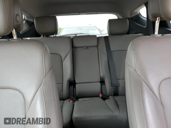 2017 Hyundai Santa Fe 2.4L z VIN 5NMZU3LB2HH025486, wystawiony jako Copart lot #58055185 z przebiegiem 120 364 mil mil oraz Szkoda całkowita • Salvage title. Historia ofert i sprzedaży dostępna na DreamBid. Obrazek 10.