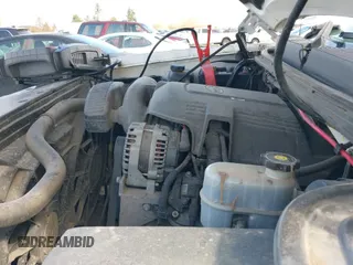 2008 Chevrolet Silverado 1500 Work Truck z VIN 1GCEK19C08Z289486, wystawiony jako IAAI lot #41697678 z przebiegiem 273 024 mil mil oraz . Historia ofert i sprzedaży dostępna na DreamBid. Obrazek 22.