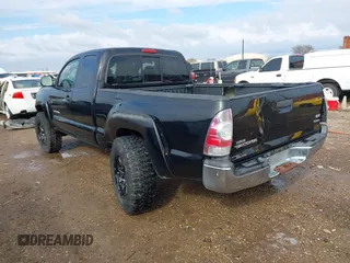 2011 Toyota Tacoma z VIN 5TFUX4EN8BX002159, wystawiony jako IAAI lot #41291262 z przebiegiem 94 934 mil mil oraz . Historia ofert i sprzedaży dostępna na DreamBid. Obrazek 3.