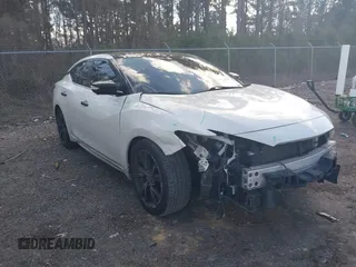 2016 Nissan Maxima 3.5 SV with VIN 1N4AA6AP4GC386338, listed as a IAAI auction lot 41511559 with 176,957 mi miles. Bid and sale history available at carsss.com. Image 1.
