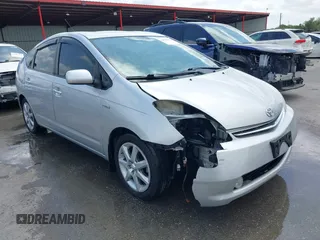 2009 Toyota Prius with VIN JTDKB20U697891403, listed as a IAAI auction lot 42091784 with 193,319 mi miles. Bid and sale history available at carsss.com. Image 1.