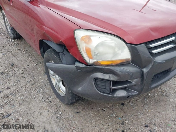 2006 Kia Sportage LX with VIN KNDJF723367282007, listed as a IAAI auction lot 41214330 with 168,793 mi miles. Bid and sale history available at carsss.com. Image 6.