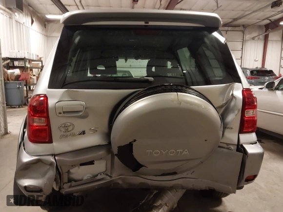 2005 Toyota RAV4 with VIN JTEHD20V250038735, listed as a IAAI auction lot 41853061 with 132,795 mi miles. Bid and sale history available at carsss.com. Image 17.