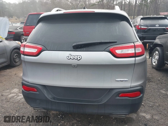 2016 Jeep Cherokee Latitude with VIN 1C4PJLCS7GW336973, listed as a IAAI auction lot 41769839 with 89,805 mi miles. Bid and sale history available at carsss.com. Image 17.