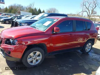 2016 Jeep Compass Latitude with VIN 1C4NJCEB9GD575117, listed as a IAAI auction lot 41716611 with 107,295 mi miles. Bid and sale history available at carsss.com. Image 15.