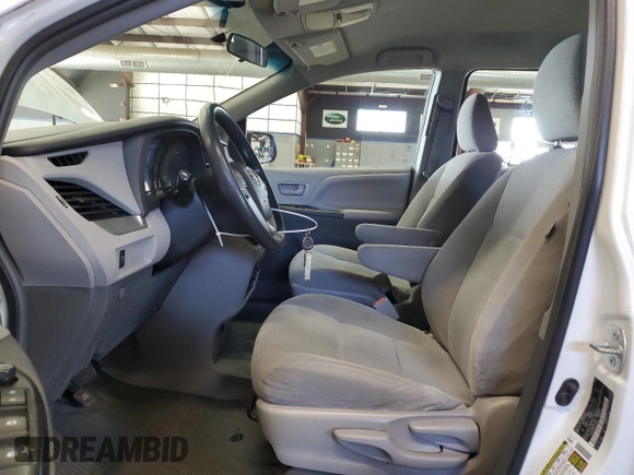 2015 Toyota Sienna L with VIN 5TDZK3DC2FS650980, listed as a Copart auction lot 54481385 with 270,983 mi miles and Clean Title. Bid and sale history available at carsss.com. Image 7.