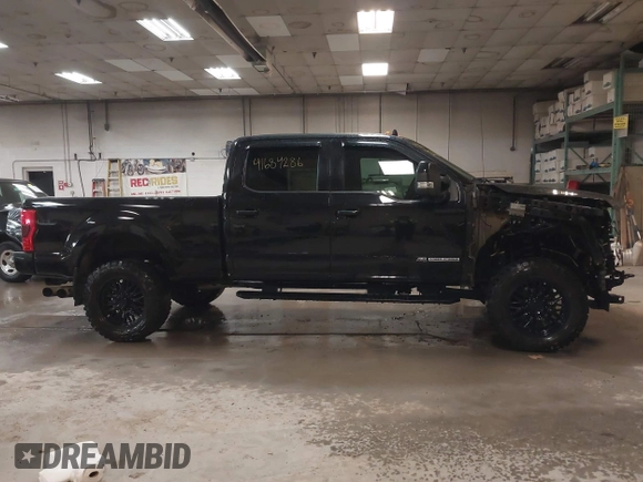 2019 Ford F-250 XL z VIN 1FT7W2BT6KEF45755, wystawiony jako IAAI lot #41684286 z przebiegiem 113 157 mil mil oraz . Historia ofert i sprzedaży dostępna na DreamBid. Obrazek 14.