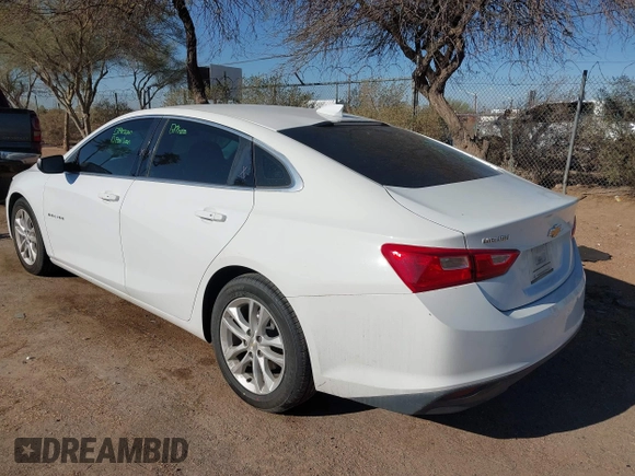2018 Chevrolet Malibu LT z VIN 1G1ZD5ST4JF176007, wystawiony jako IAAI lot #41852261 z przebiegiem 83 591 mil mil oraz . Historia ofert i sprzedaży dostępna na DreamBid. Obrazek 3.