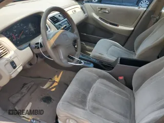 2000 Honda Accord SE with VIN 1HGCG5673YA077673, listed as a Copart auction lot 57555835 with 215,975 mi miles and Non repairable. Bid and sale history available at DreamBid. Image 7.
