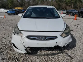 2014 Hyundai Accent GS with VIN KMHCT5AE1EU145619, listed as a Copart auction lot 43746195 with 121,357 mi miles and Salvage Title. Bid and sale history available at carsss.com. Image 5.