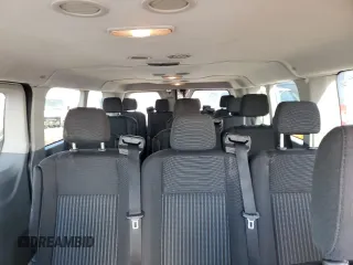 2017 Ford Transit XL z VIN 1FBZX2YM5HKB02355, wystawiony jako Copart lot #54550235 z przebiegiem 76 084 mil mil oraz Szkoda całkowita • Salvage title. Historia ofert i sprzedaży dostępna na DreamBid. Obrazek 10.